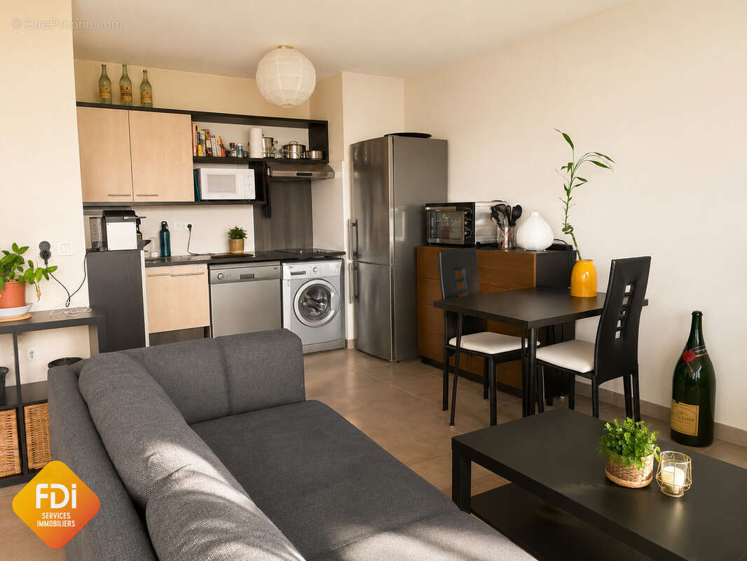 Port Marianne - T2 + parking - 44m2 - photo 2