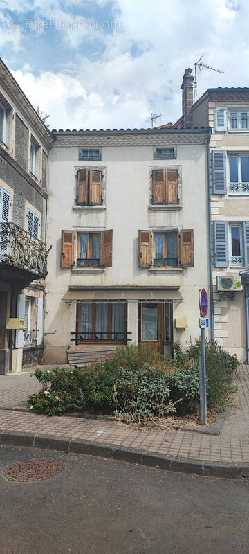 Maison à PAULHAGUET