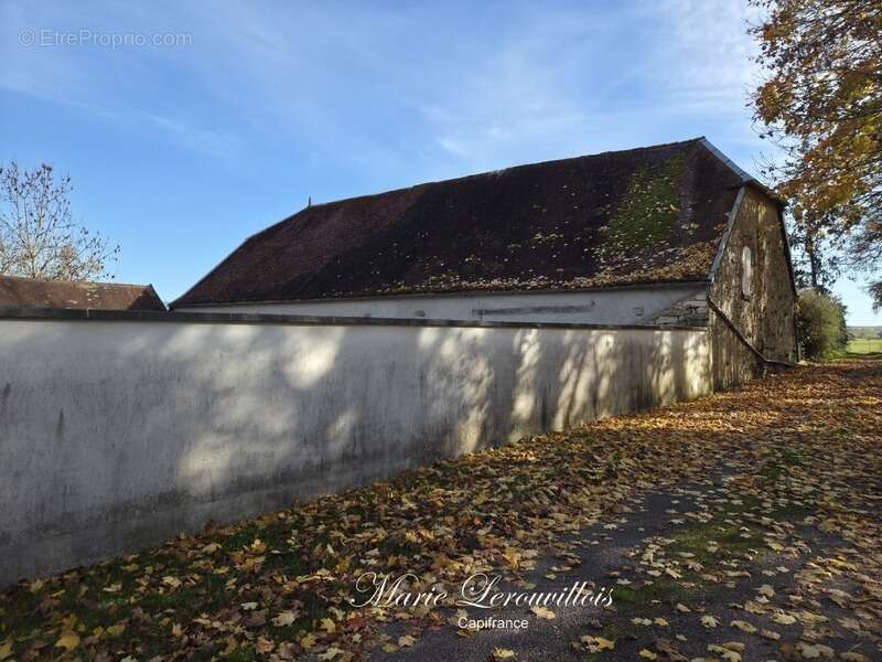 Maison à CHAOURCE