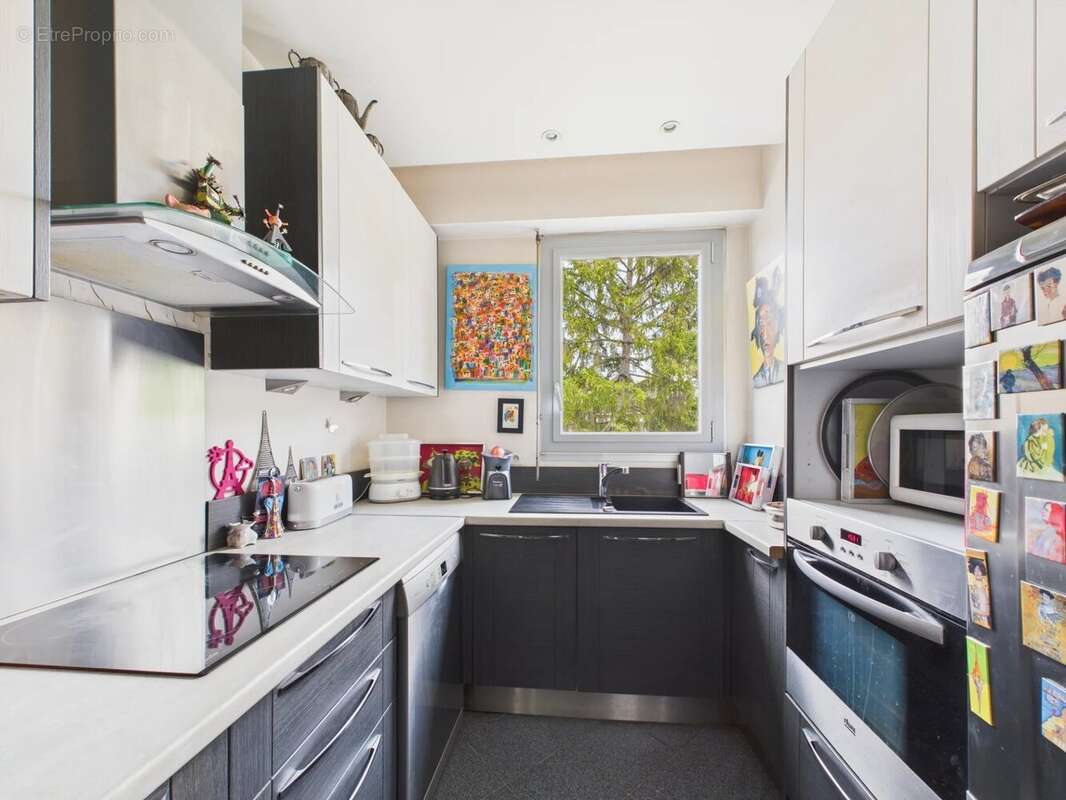 Appartement à NEUILLY-SUR-SEINE