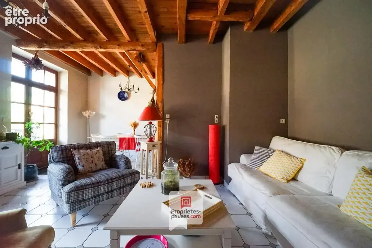 Voreppe (38340) - Maison de village T6 - 5 chambres - Balcon - Cave - Grenier - photo 6
