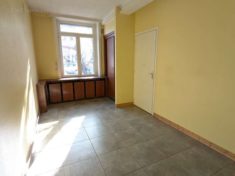 Maison à NEUVILLE-EN-FERRAIN