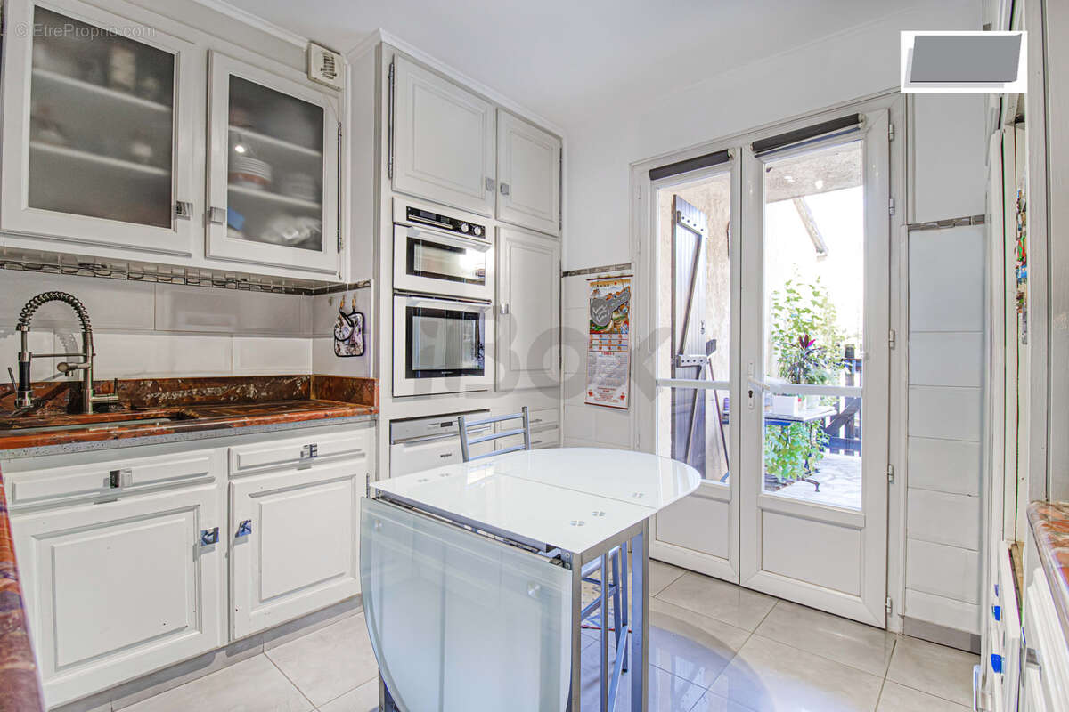 Appartement à OLLIOULES