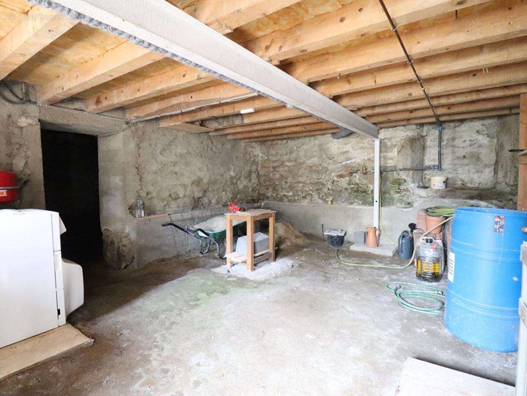 Maison à VOLLORE-MONTAGNE