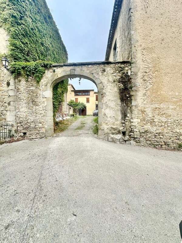 caee8015-fa7b-4db1-bf3c-29f2fb29c9c1 - Maison à LEUC