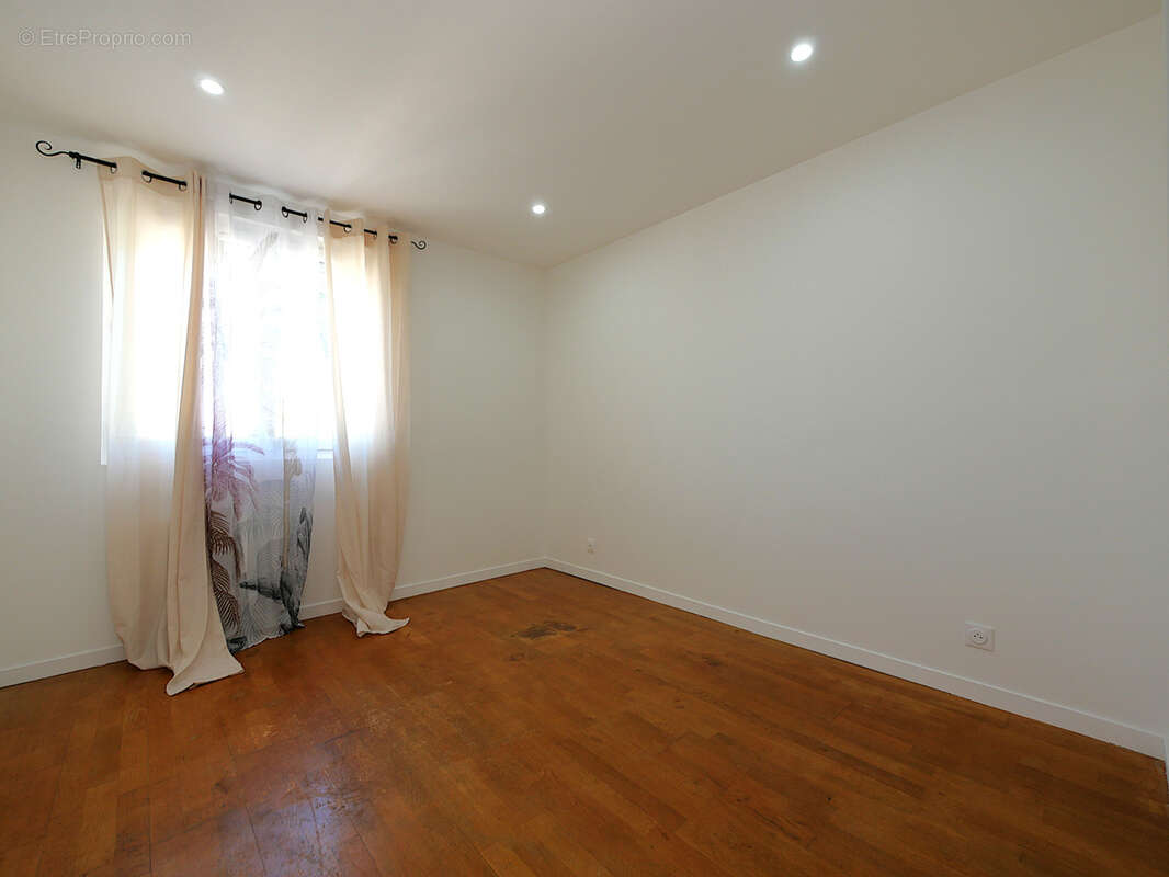 Maison à LE BLANC-MESNIL