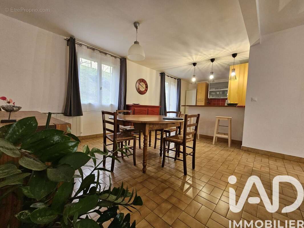 Photo 4 - Maison à MONTFORT-LE-GESNOIS