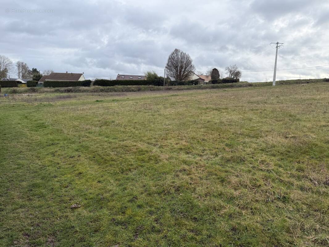 Terrain à MAINTENON
