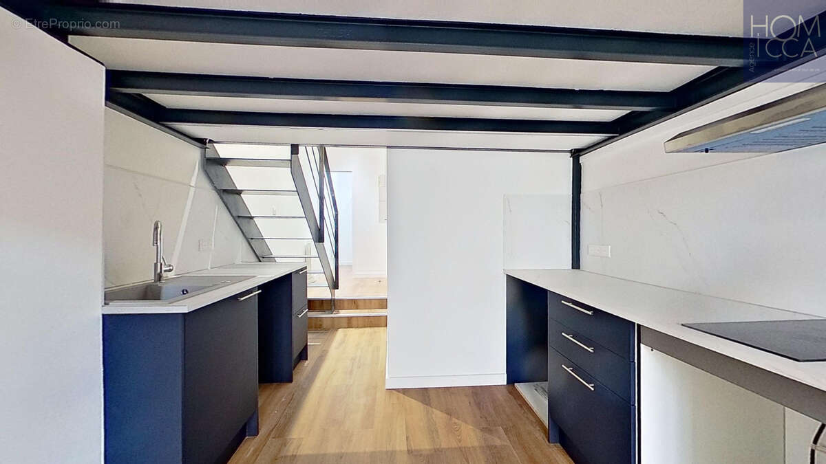 Lyon 1er appartement 2 pieces rue pierre dupont les chartreux - photo 9