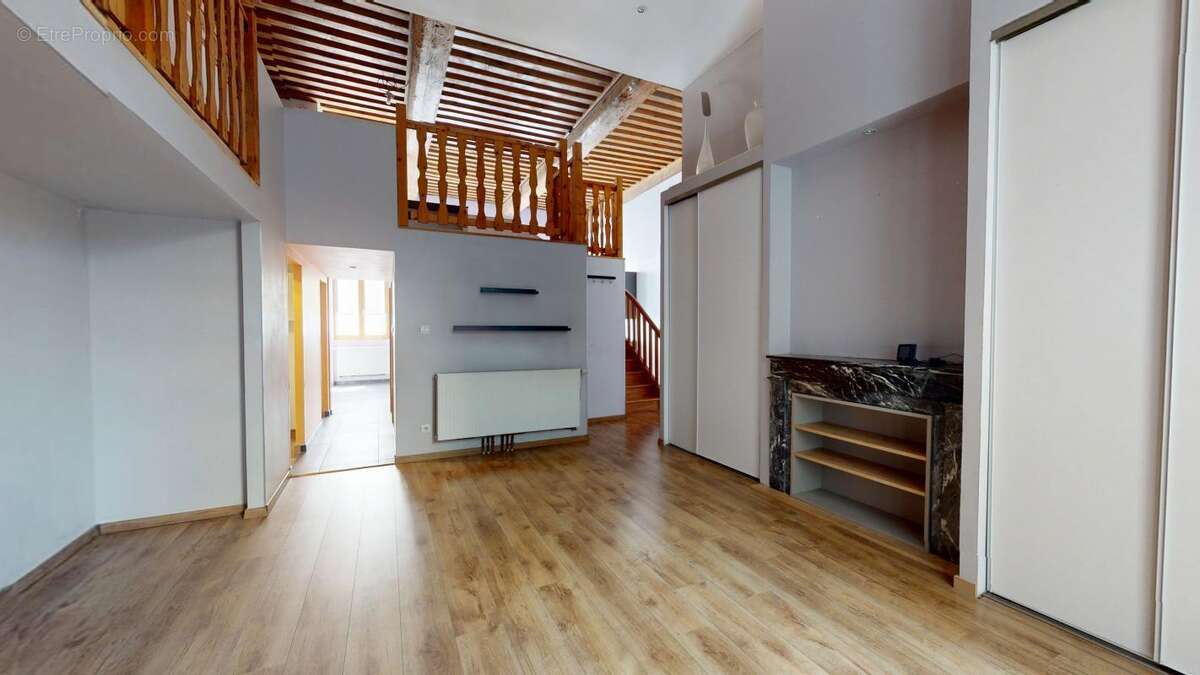 Appartement à LYON-5E