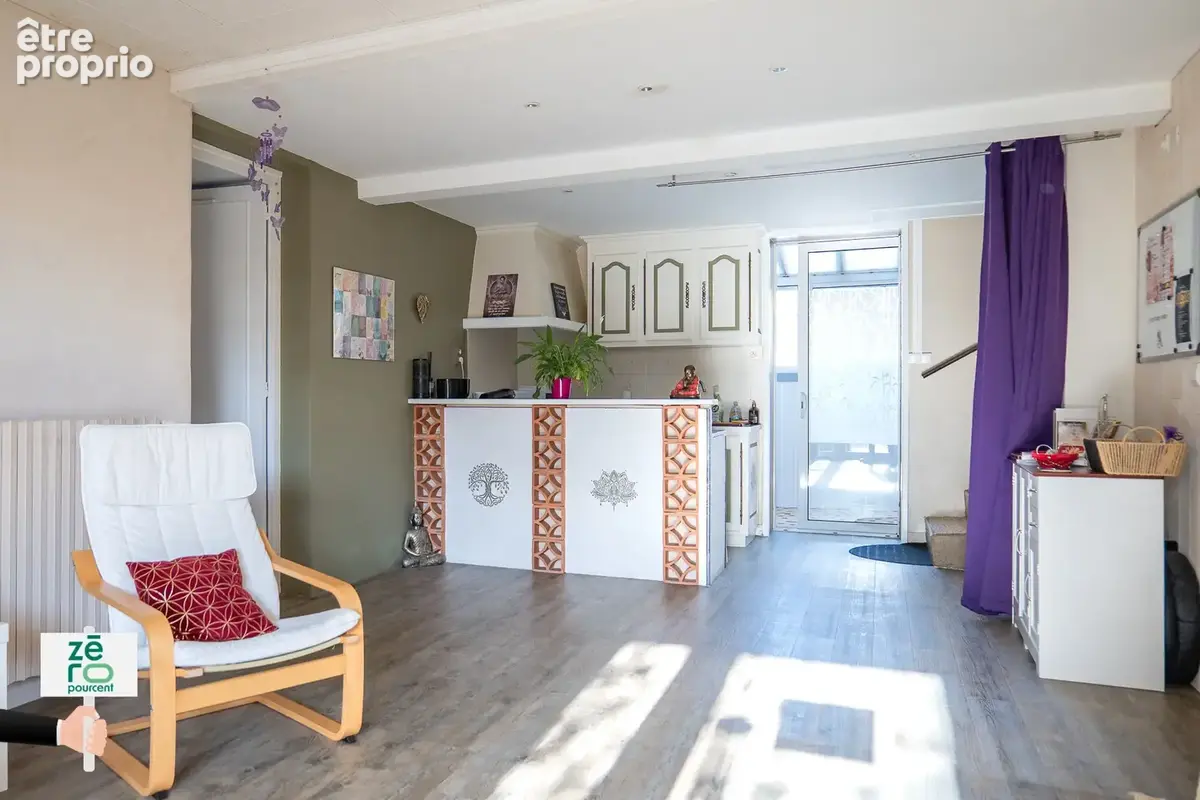 Maison familiale avec piscine, beaux volumes et terrain arboré à La Châtaigneraie - photo 16