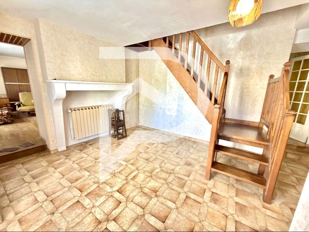 Maison à CHATEAUVILLAIN