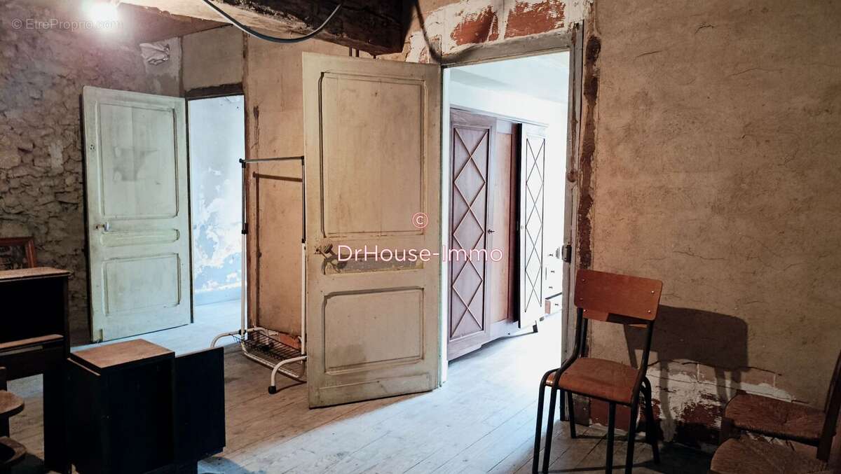 Maison à AGONAC