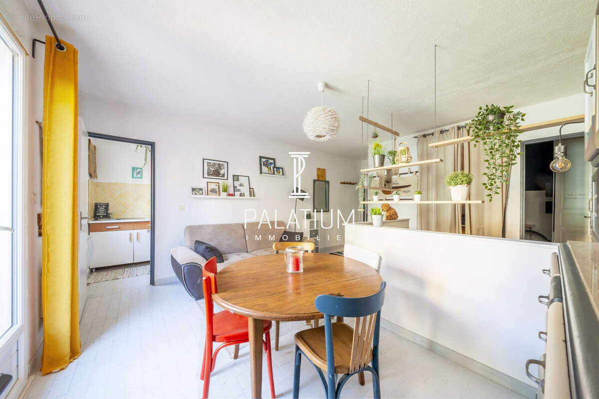 Appartement à GREOUX-LES-BAINS