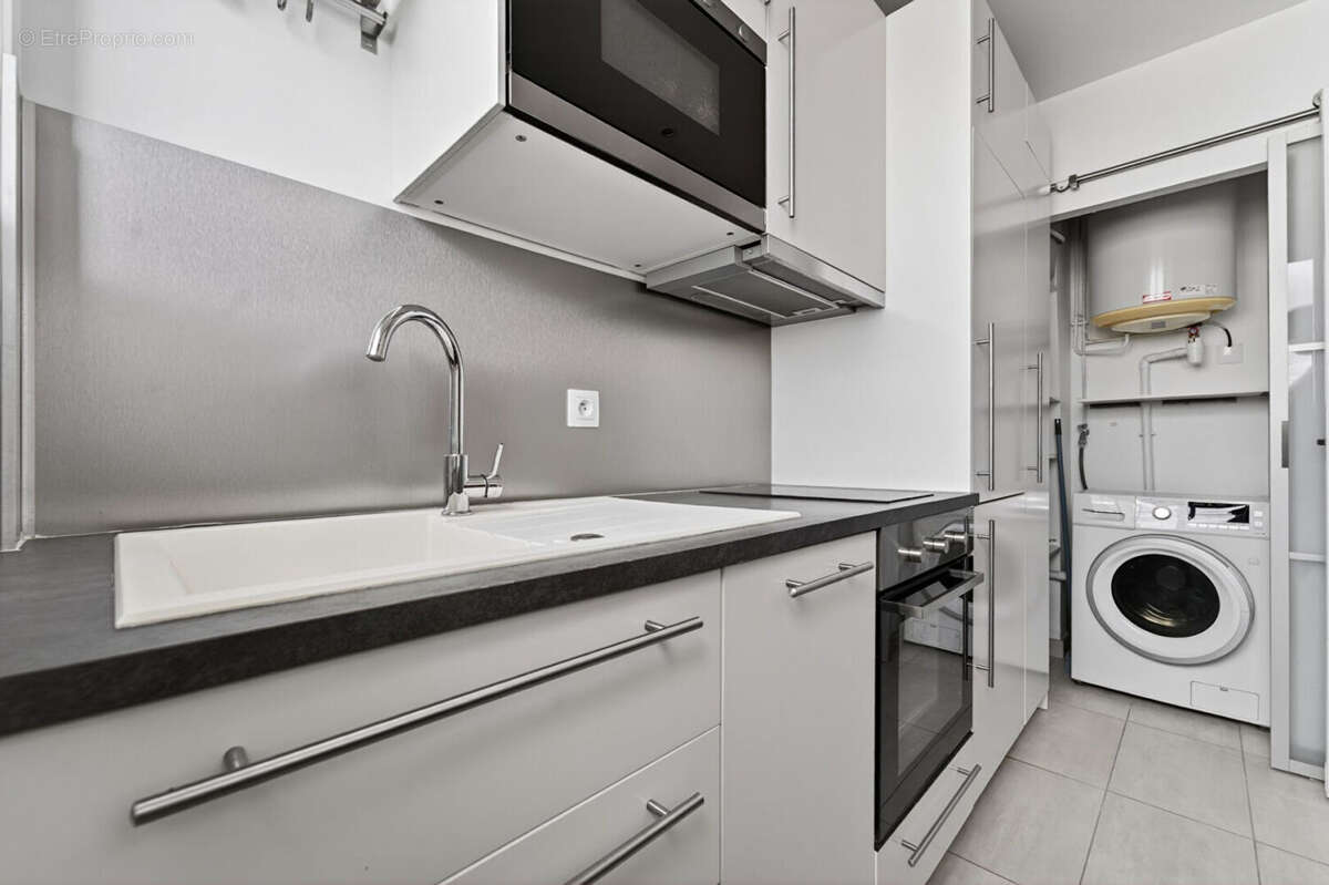 Appartement à PARIS-14E