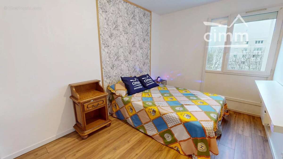 Appartement à SAINT-JEAN-DE-BRAYE