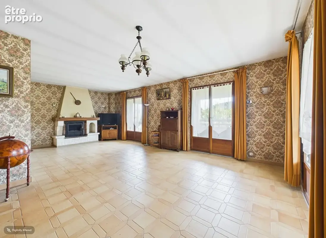 Grande maison familiale à Chomérac. - photo 4
