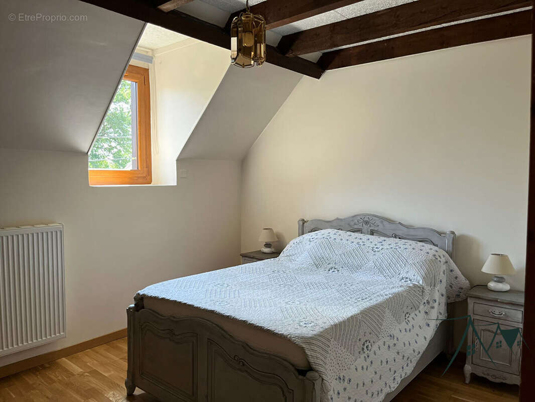 Maison à SAINT-AMAND-MONTROND