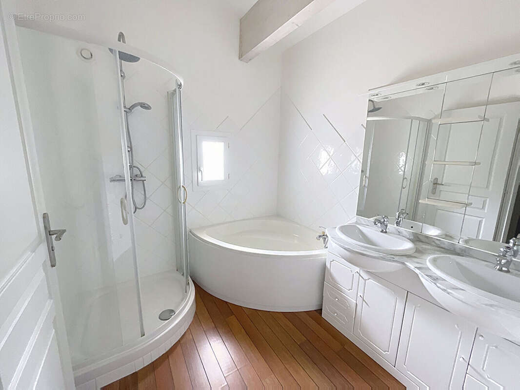 Maison à SAINT-XANDRE