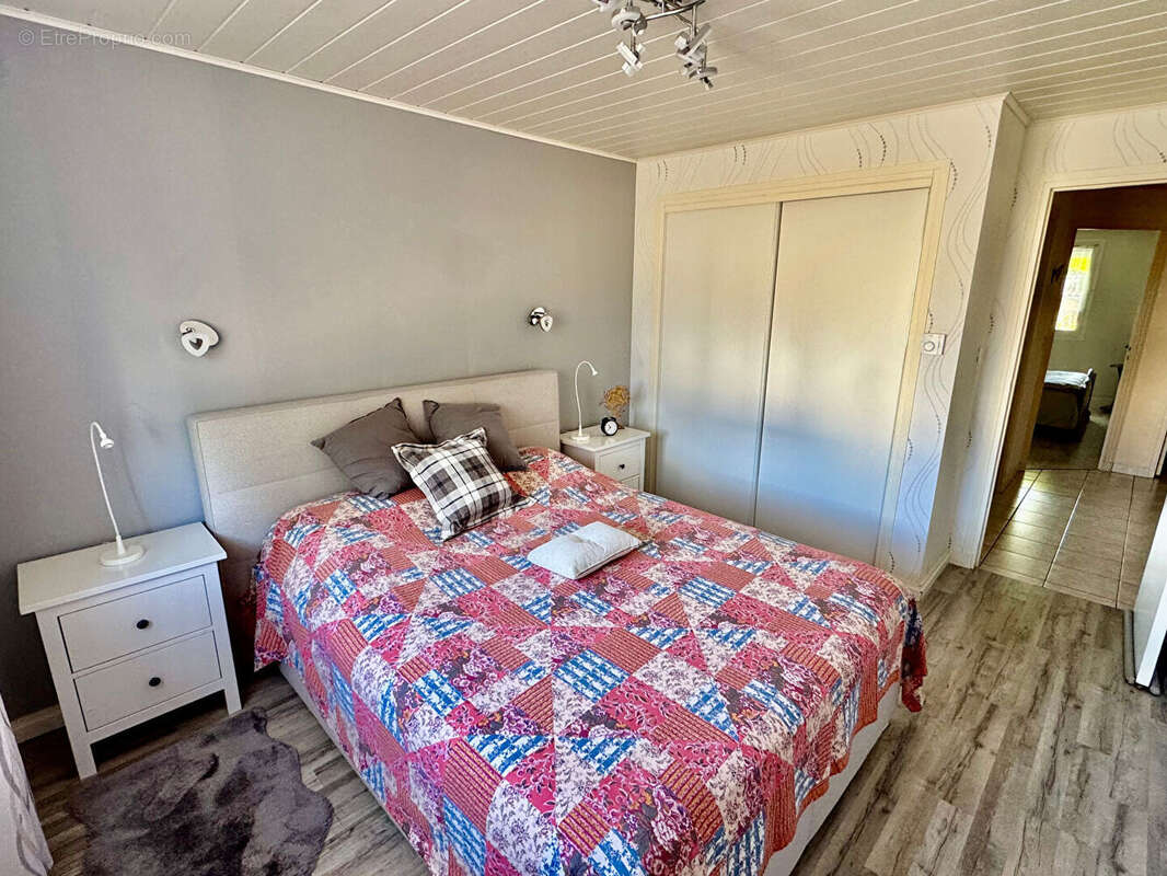 CLERMONT-FERRAND / Plain-pied à vendre avec 3 chambres au calme et terrain piscinable  ! - photo 9