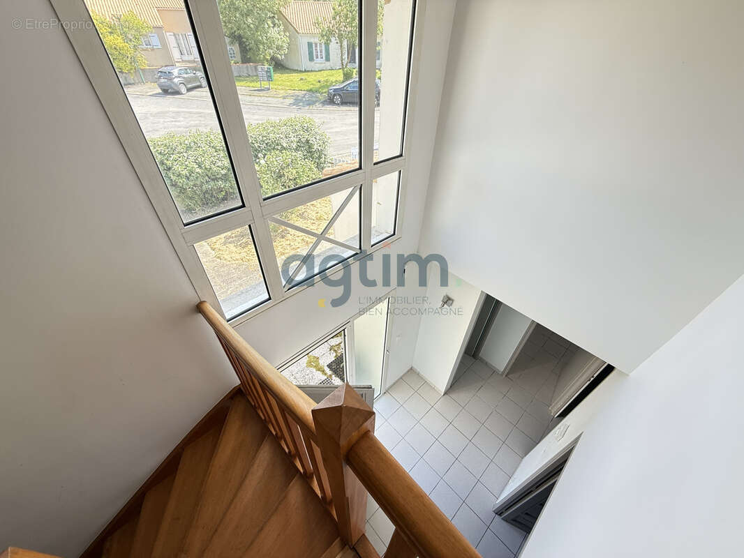 25 minutes de NANTES: MONTAIGU-VENDEE, Boufféré, centre, maison à étage, 126m2 hab, 4 chambres, garage, terrai - photo 6