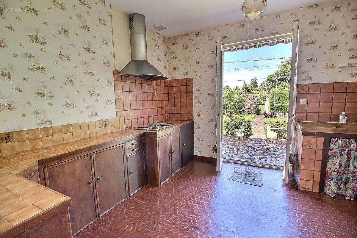 Maison à POEY-DE-LESCAR
