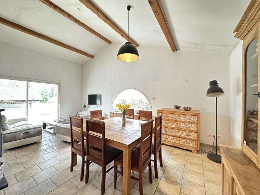 Maison à SAINT-JUST-DE-CLAIX