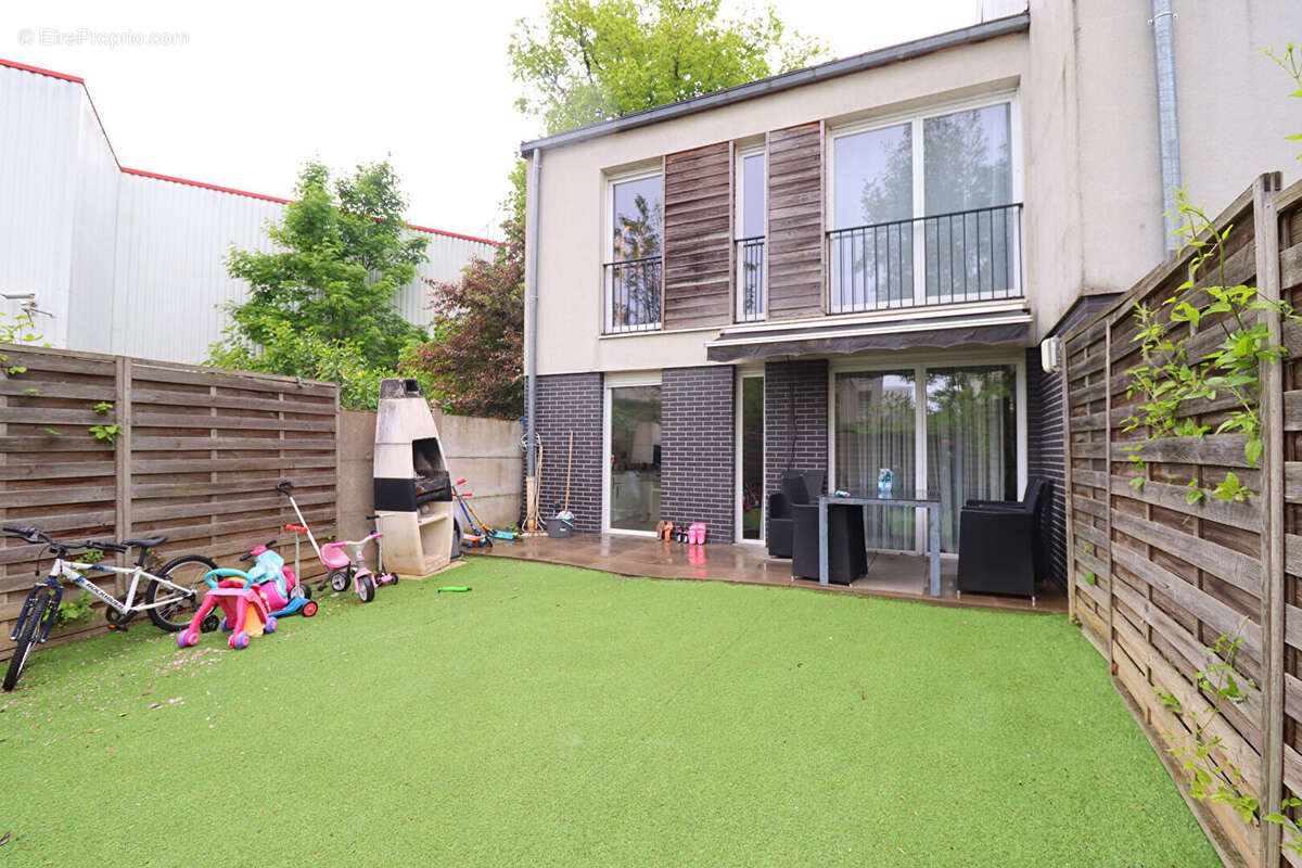 Maison Aubervilliers - La Courneuve 5 pièce(s) 100 m2 - photo 5