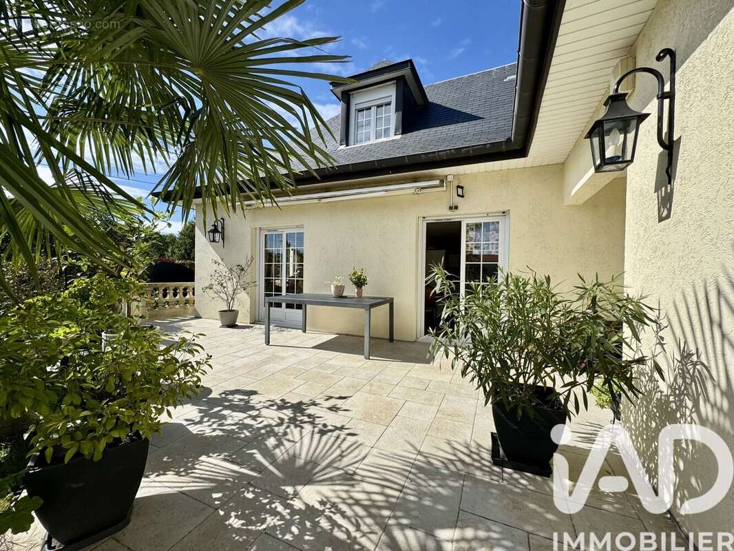 Photo 2 - Maison à MONTFERMEIL