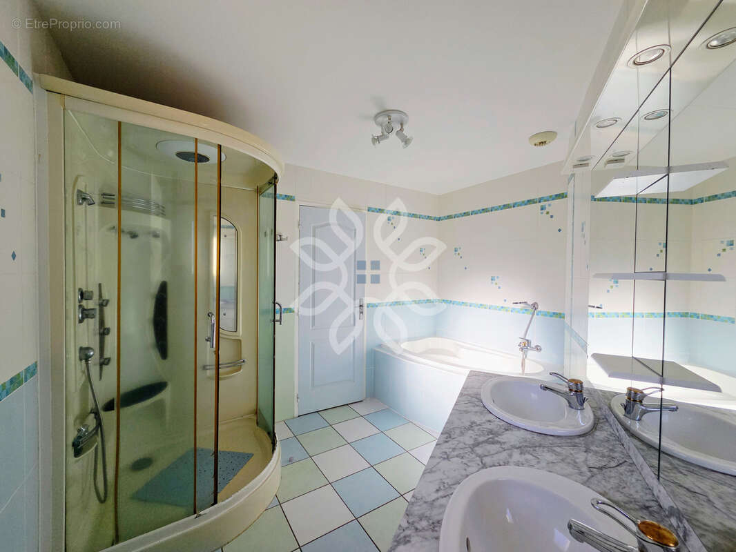 Maison à VERGONGHEON