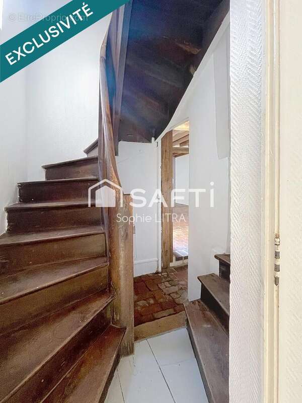 Maison 95 m² à La Ferte-Loupiere  - photo 4