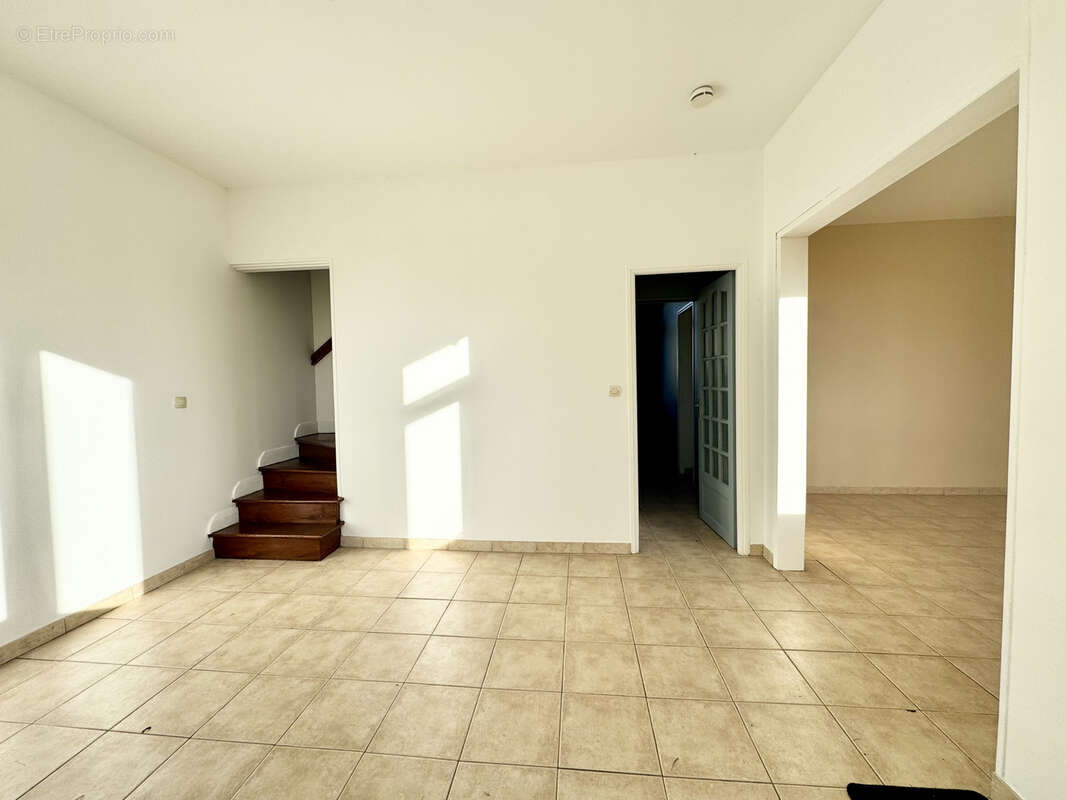 Maison à FONTAINE-LE-DUN