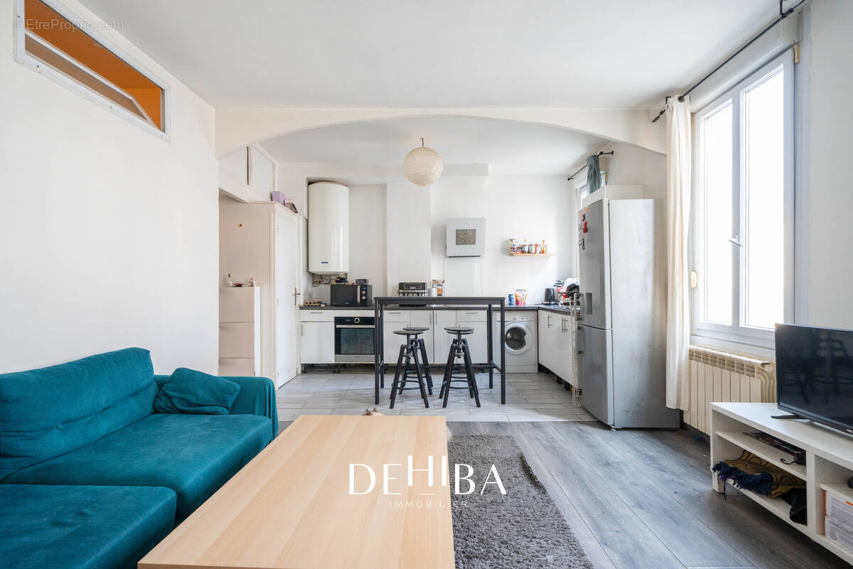 Appartement à MARSEILLE-8E