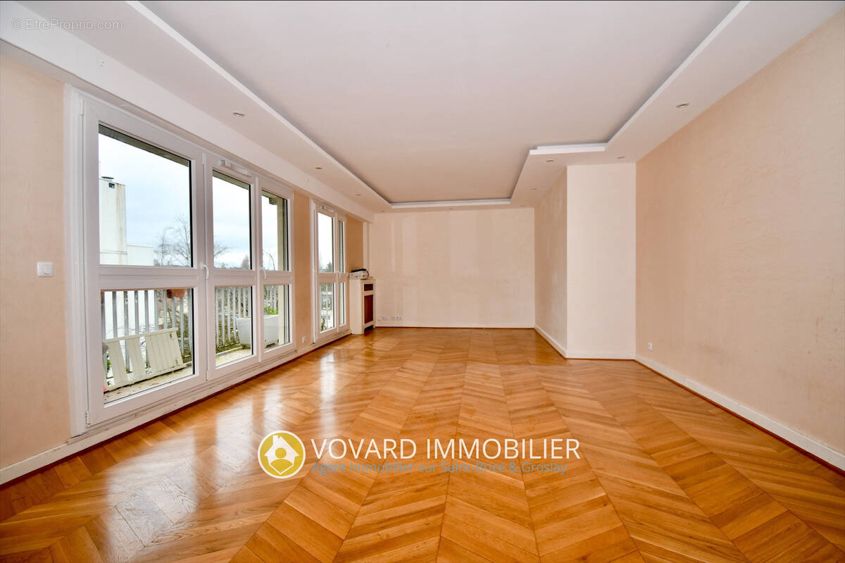Appartement à SAINT-BRICE-SOUS-FORET