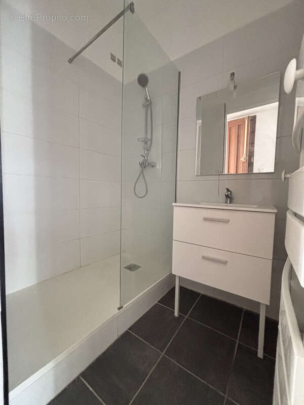 Appartement à MARSEILLE-6E