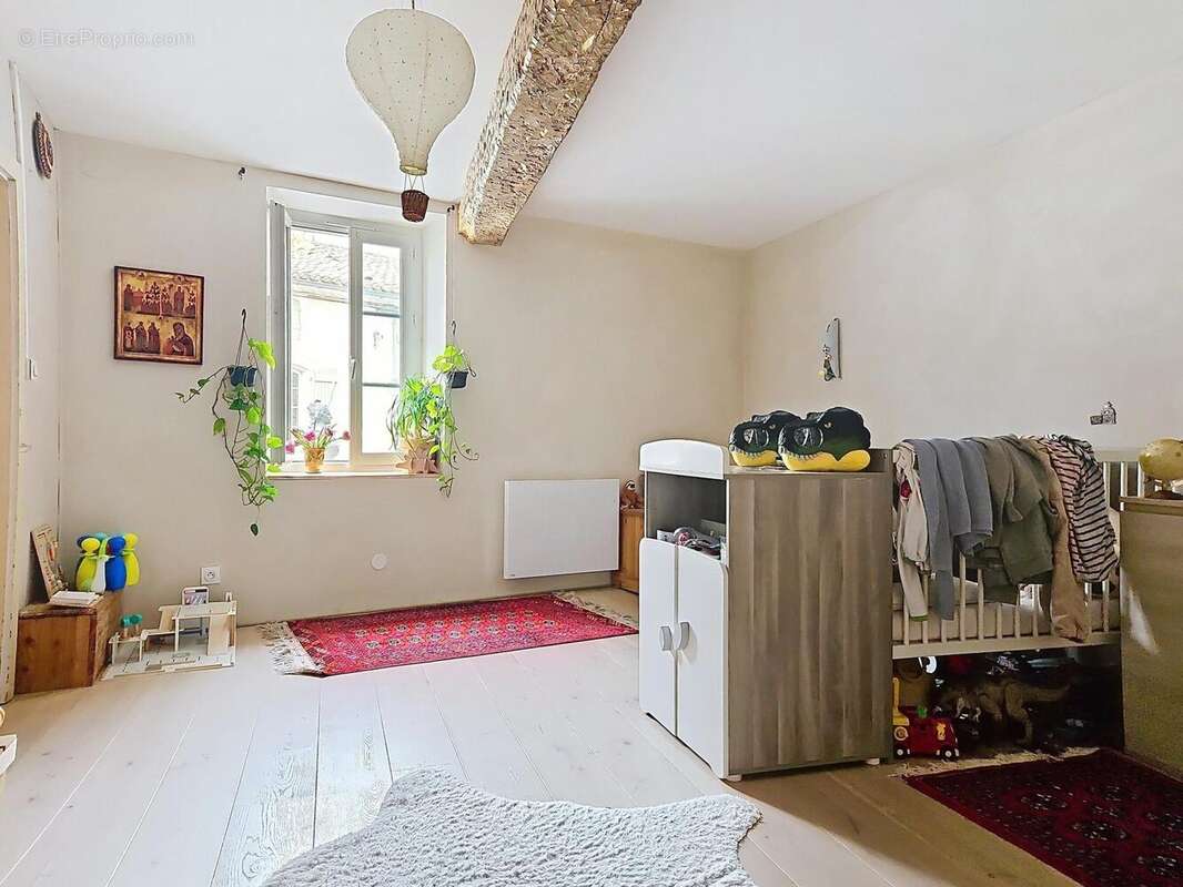 Maison 100 m² à Villeneuve-La-Comptal  - photo 8