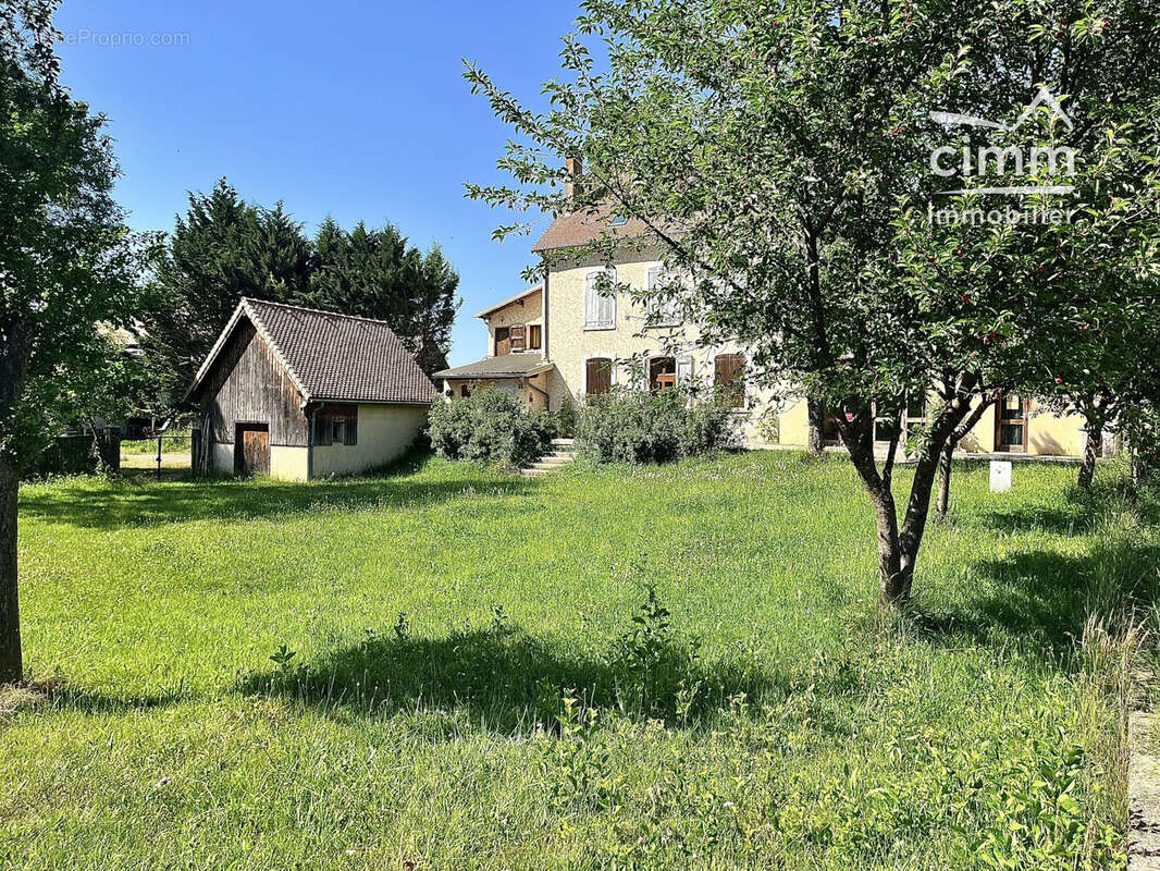 Maison 422 m² à Cornillon-En-Trieves  - photo 3