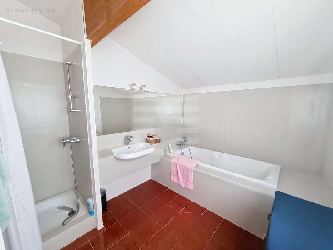 Maison à LEZIGNAN-CORBIERES