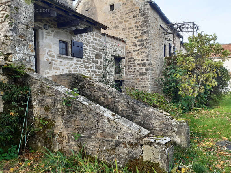 Maison à LARAMIERE (46) - photo 2