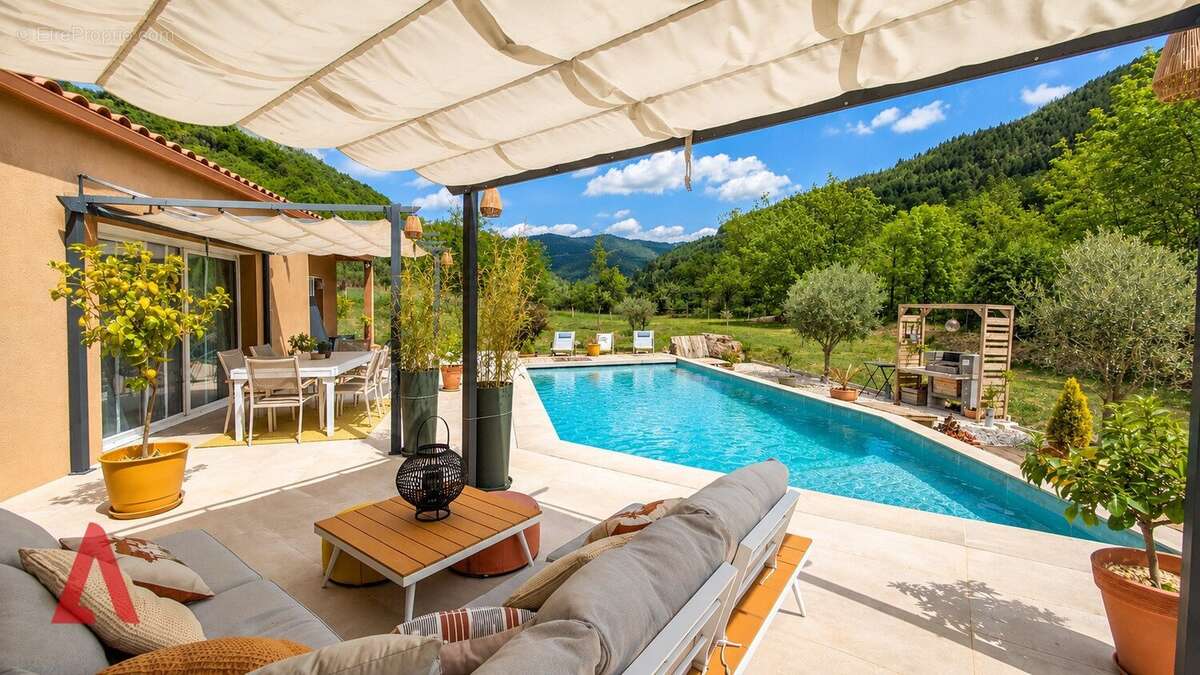 Joncels  hameau de joncelets  superbe villa contemporaine avec piscine  140 m²  terrain 4 450 m²un véritable havre de paix au - photo 13