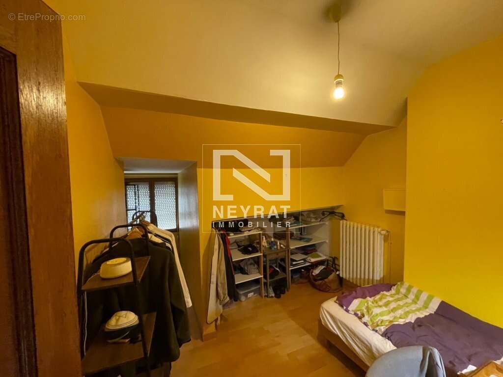 Authentique maison de village de 157 m2 - photo 9