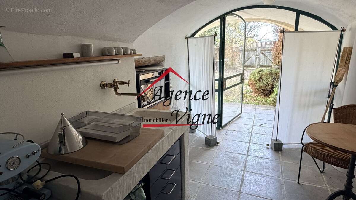 Maison à SAINT-VICTOR-DE-MALCAP