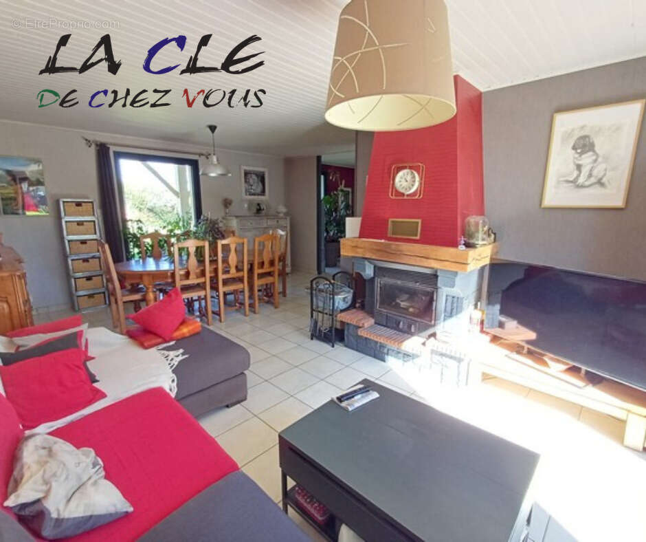 Maison à LE BUSSEAU