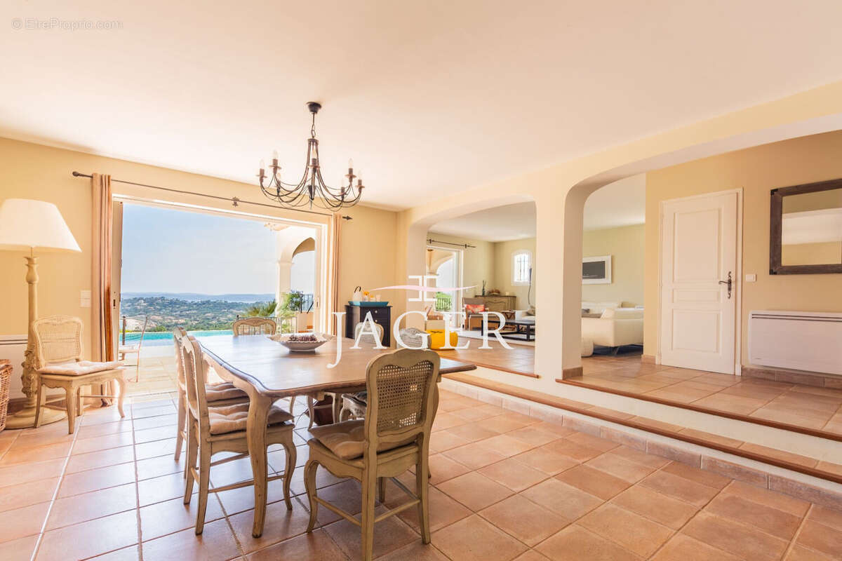 Maison 200 m² à Sainte-Maxime  - photo 4