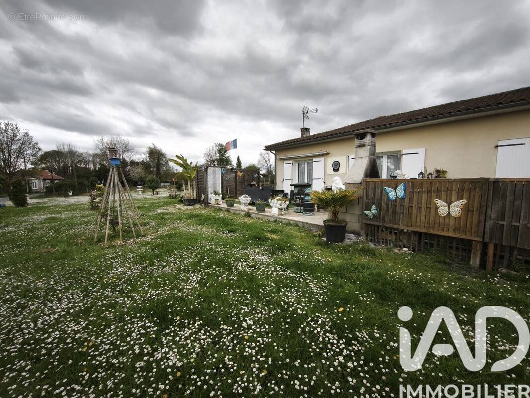 Photo 1 - Maison à COUTRAS