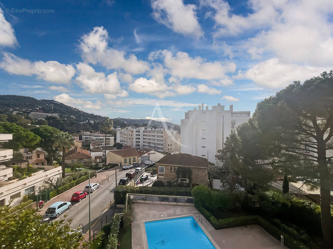 Appartement à LE CANNET