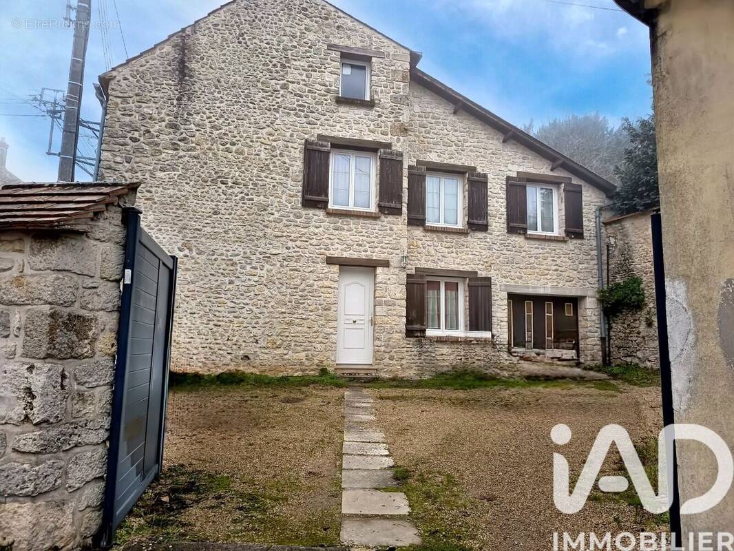 Photo 1 - Maison à MEREVILLE