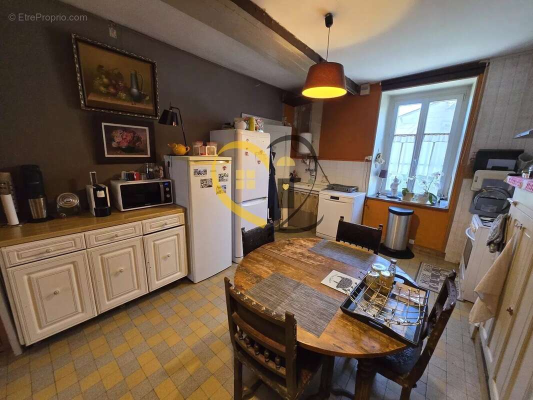 À vendre – Maison de village à Humbligny (18250) - photo 18