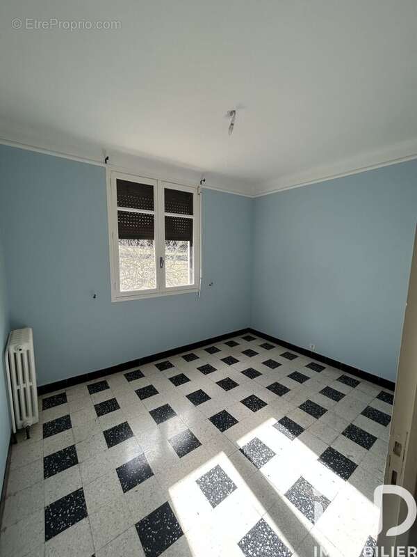 Photo 8 - Maison à SAINT-JULIEN-LES-ROSIERS