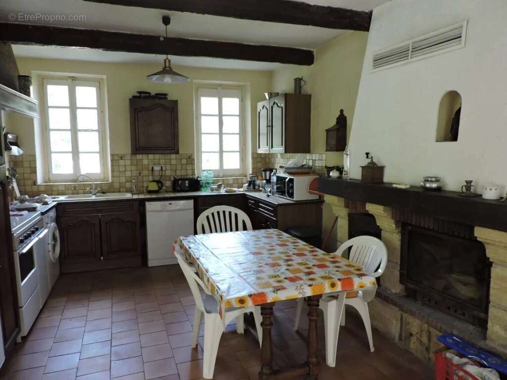 Maison à ENTREVAUX